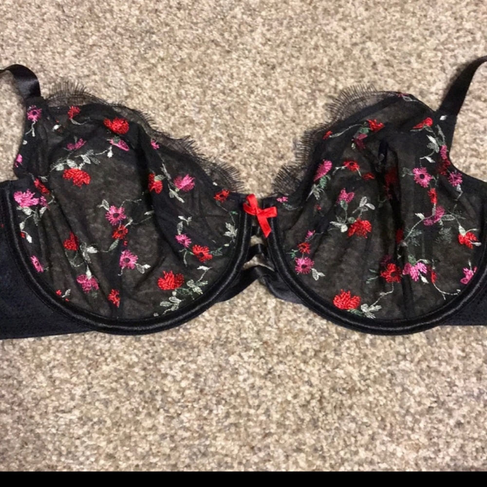 Cacique seriously sexy bra 44h black floral lane Bryant lingerie